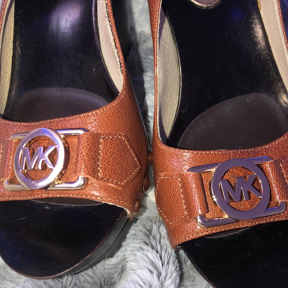 Michael Kors Wedges - Picture 2 of 8